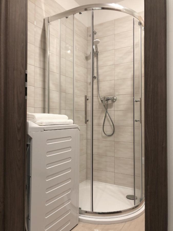 Exclusive Home - D. Apartman Pécs Buitenkant foto
